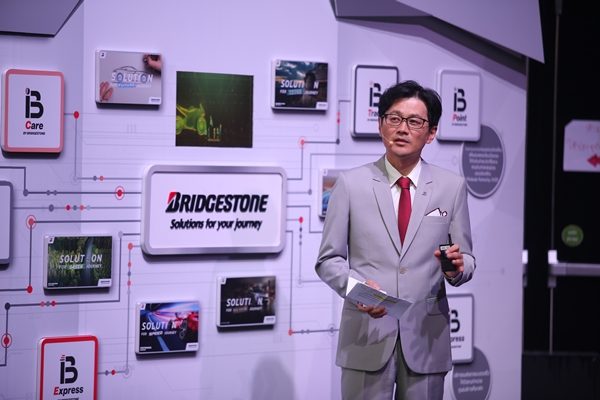มร. เคอิจิ ชูมะ กรรมการผู้จัดการบริษัท ไทยบริดจสโตน จํากัด