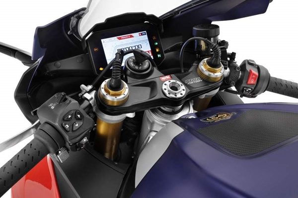 Aprilia RSV4