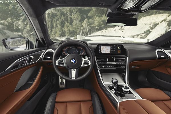BMW M850i xDrive Coupe 