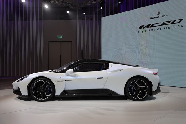Maserati MC20