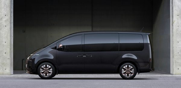 Hyundai Staria