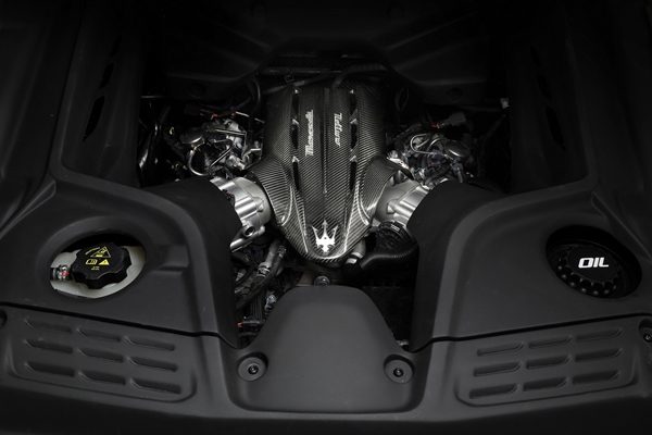 Maserati MC20