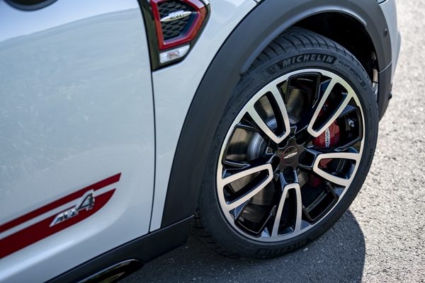 MINI John Cooper Works Countryman