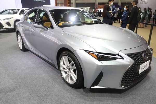 Lexus