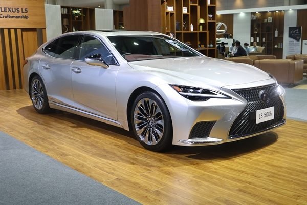 Lexus