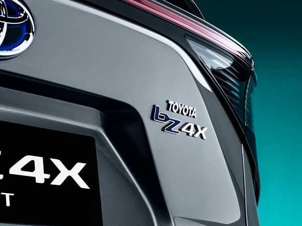 Toyota bZ4X Concept