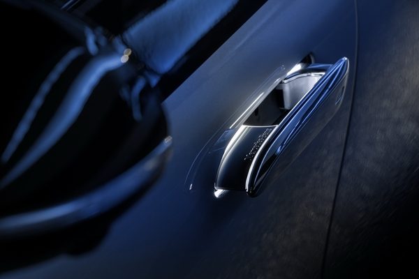 Mercedes-Benz EQS