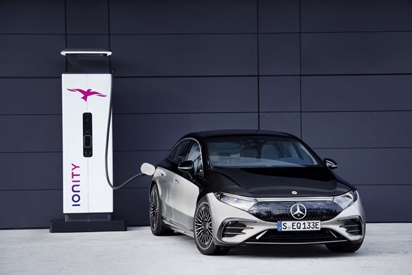 Mercedes-Benz EQS