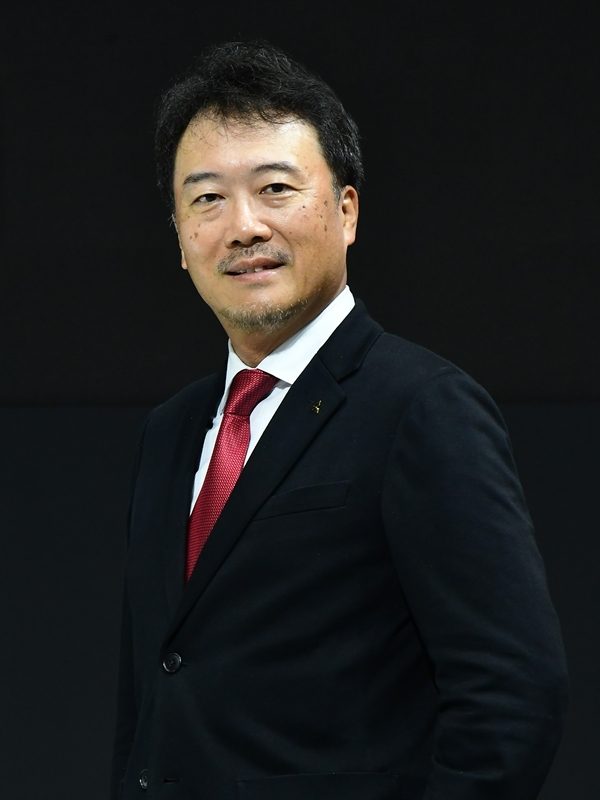 Mr.Arata