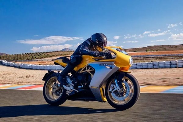2021 MV Agusta Superveloce 