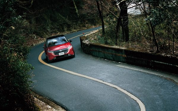 Nissan Note Aura