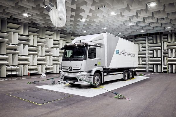 Mercedes eActros