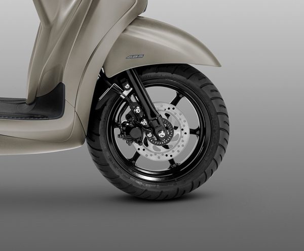 NEW YAMAHA GRAND FILANO HYBRID
