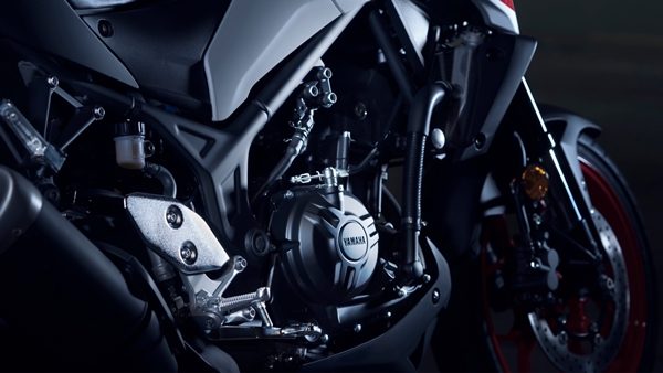 YAMAHA MT-03