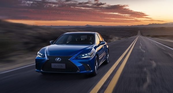 Lexus ES