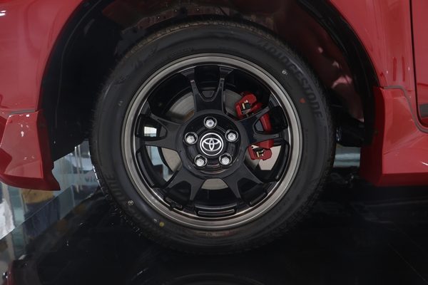 Toyota Hilux REVO GR Sport
