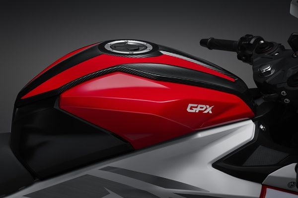 GPX DEMON GR200R