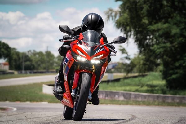 Honda CBR150R