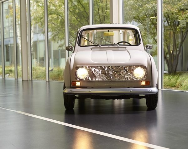 Renault Suite N°4 Concept