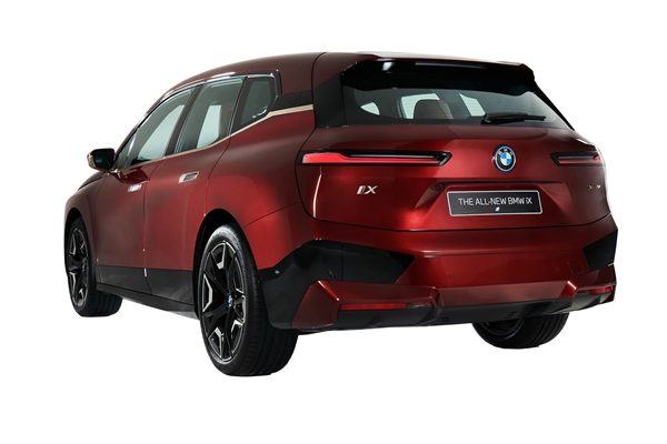 BMW iX