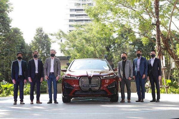 BMW iX and iX3