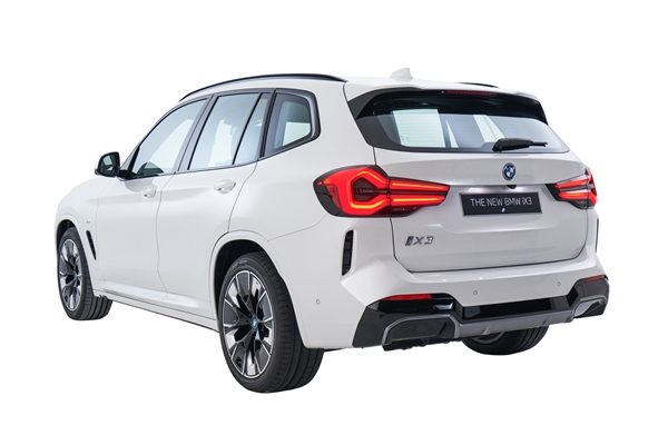 BMW iX3