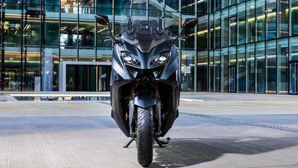 Yamaha TMAX Tech MAX