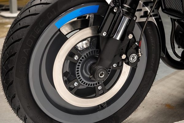 Royal-Enfield-SG650