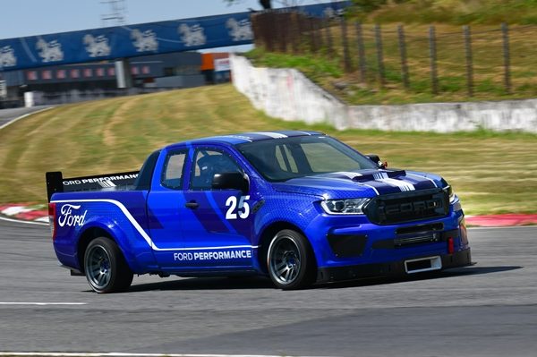 Ford_FTR
