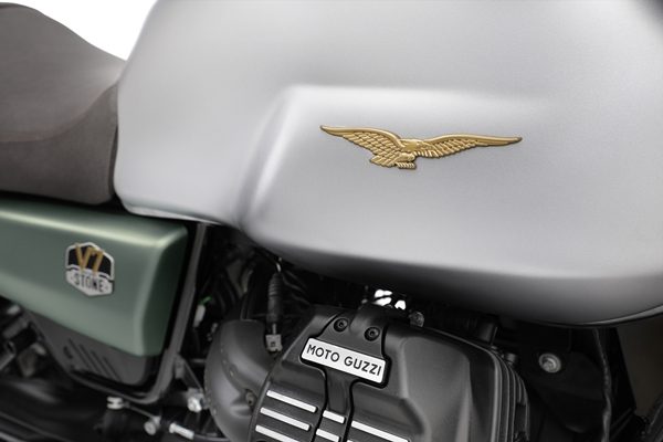 Moto Guzzi V7 Stone Centenario
