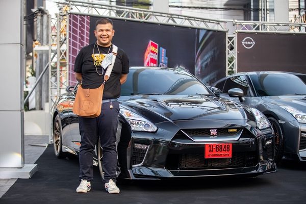 Nissan GT-R