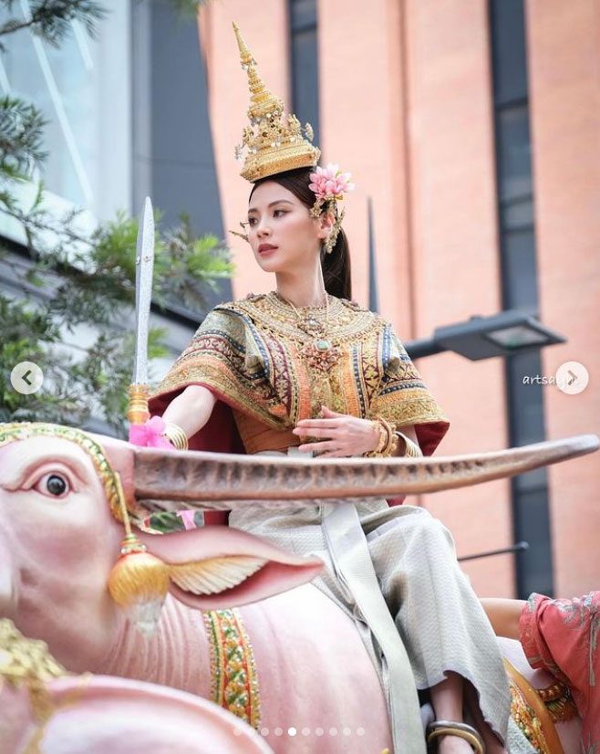 ชุดไทย