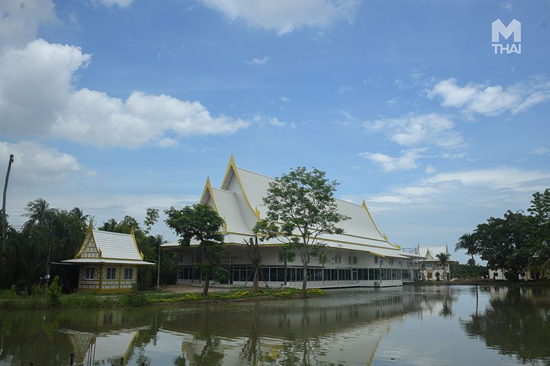 ศาลา 1 ไร่