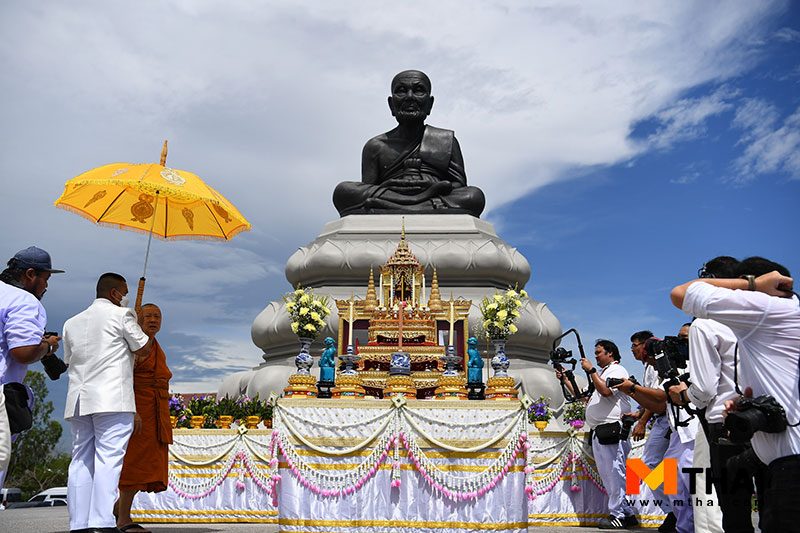  ลานธรรมหลวงพ่อทวด วัดแหลมแค จ.ชลบุรี