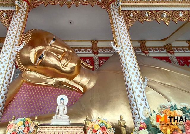 พระนอน
