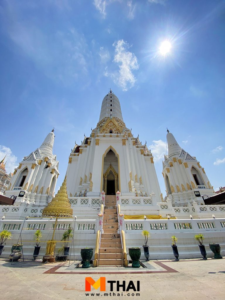 พระปรางค์สามยอด