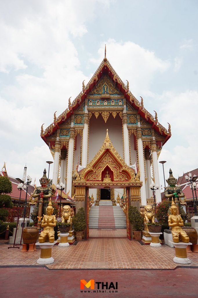 วัดอาวุธวิกสิตาราม