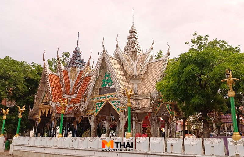 วัดเชิงเลน