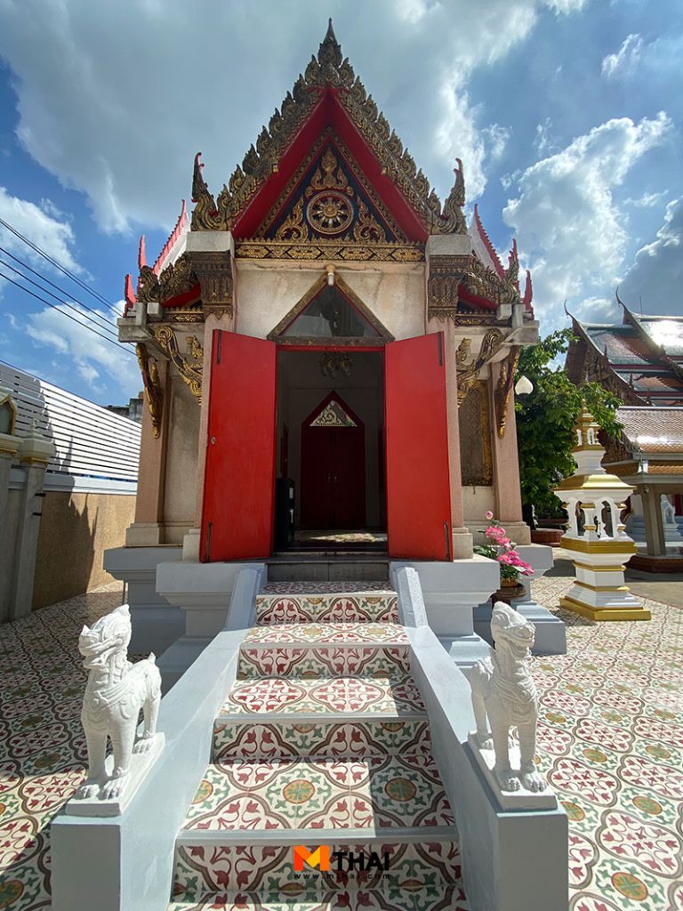 หอไตร