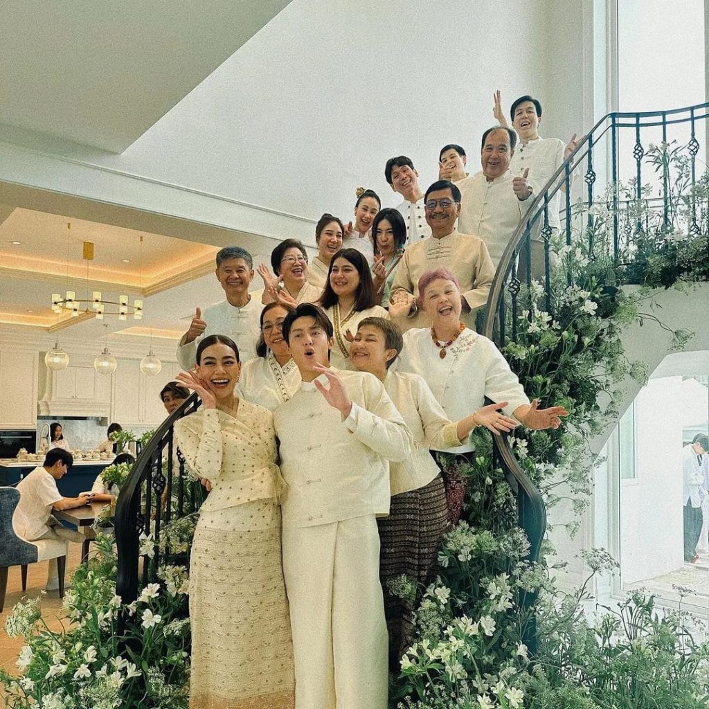 พิธีหมั้น หมาก-คิม และทำบุญขึ้นบ้านใหม่