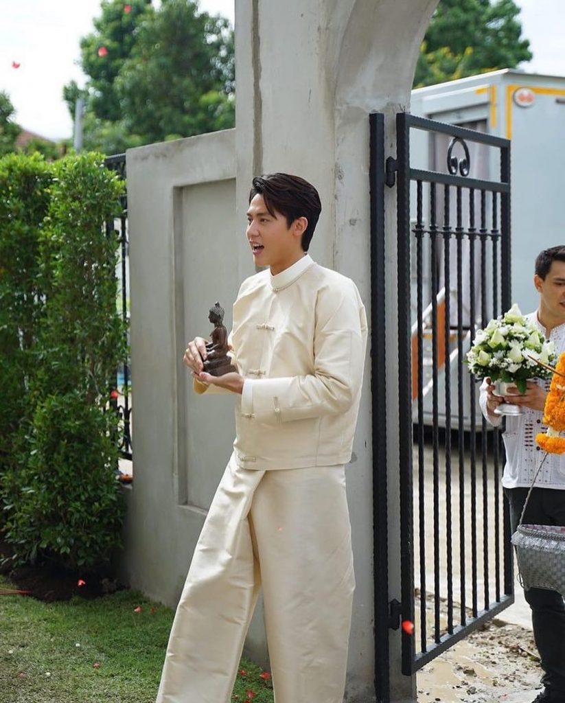 หมาก ปริญ ทำพิธีขึ้นบ้านใหม่
