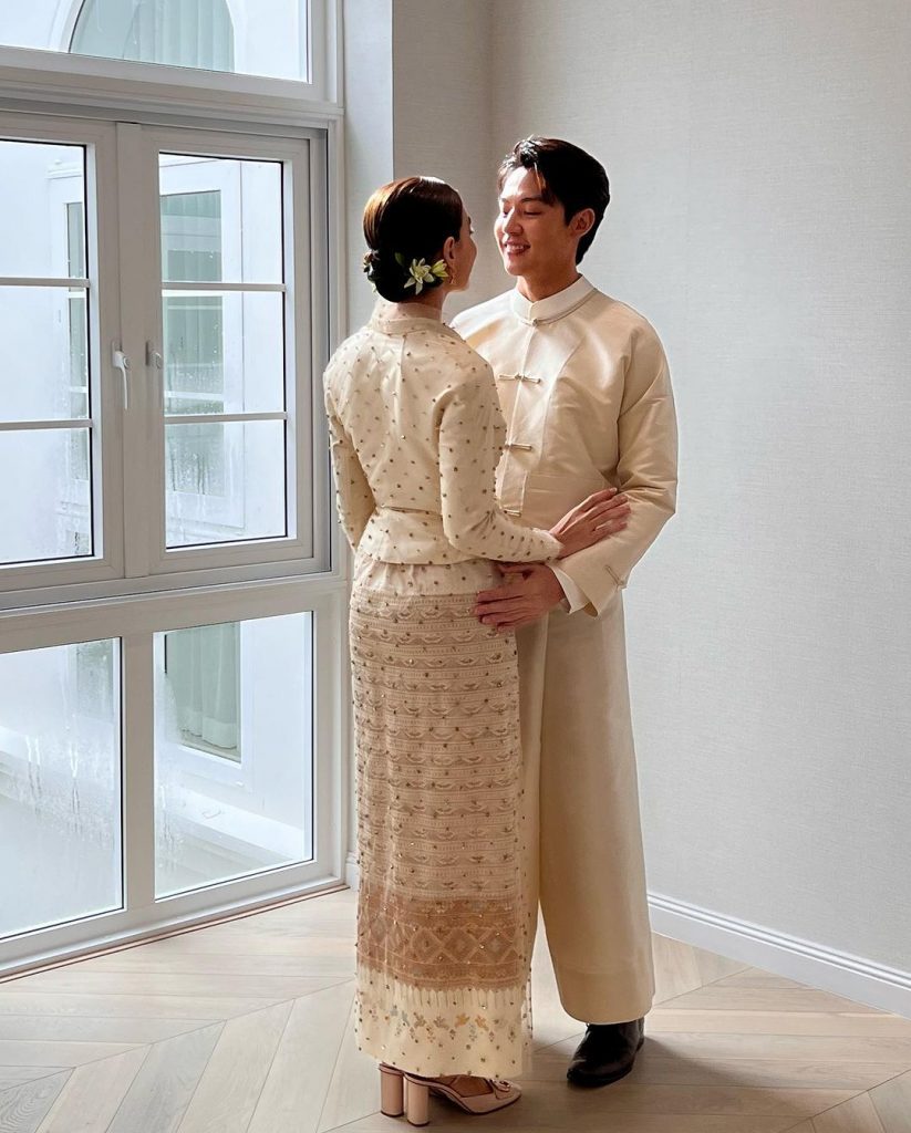 หมาก-คิม สวดชุดหมั้นแบบล้านนา