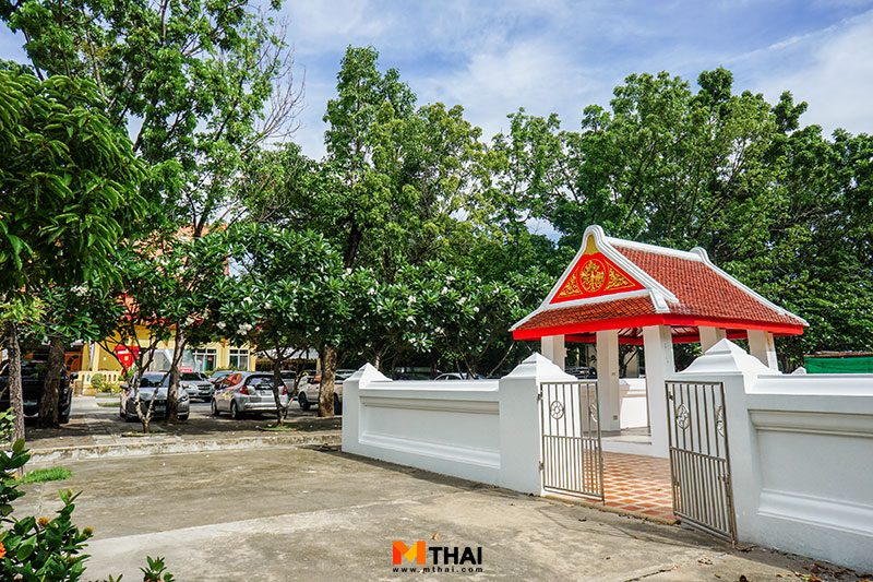ศาลาราย