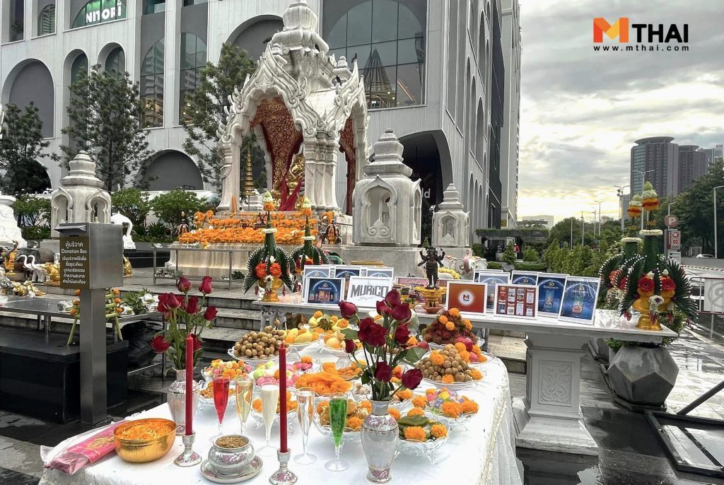 วอลเปเปอร์พระพิฆเนศ ชุด เศรษฐีทันใจ  ผ่านพิธีปลุกเสก ณ หน้าลานพระพิฆเนศ ศูนย์การค้าเซ็นทรัลเวิลด์