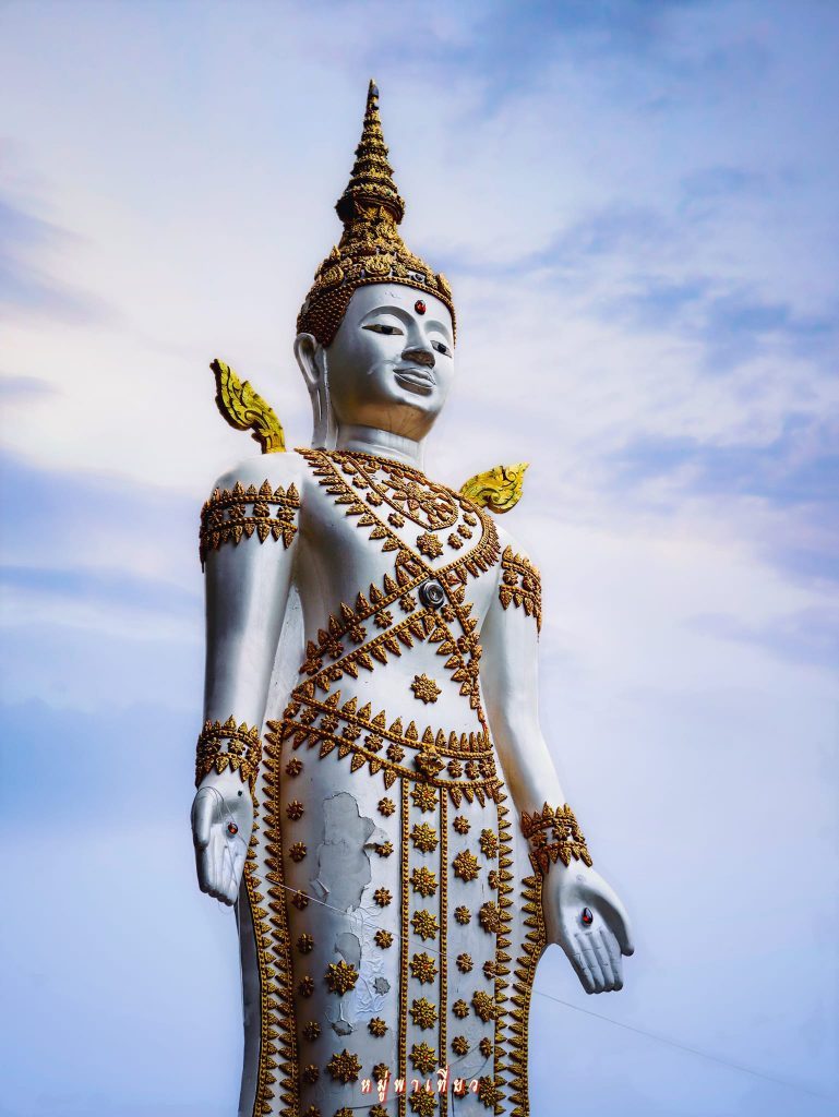 พระมหาจักรพรรดิปางเปิดโลก วัดศรีสว่างอารมณ์ จ.อุดรธานี 