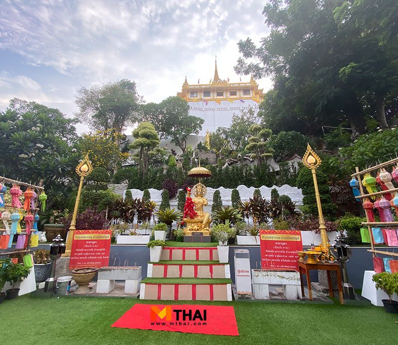 ท้าวเวสสุวรรณ ปางเปิดทรัพย์