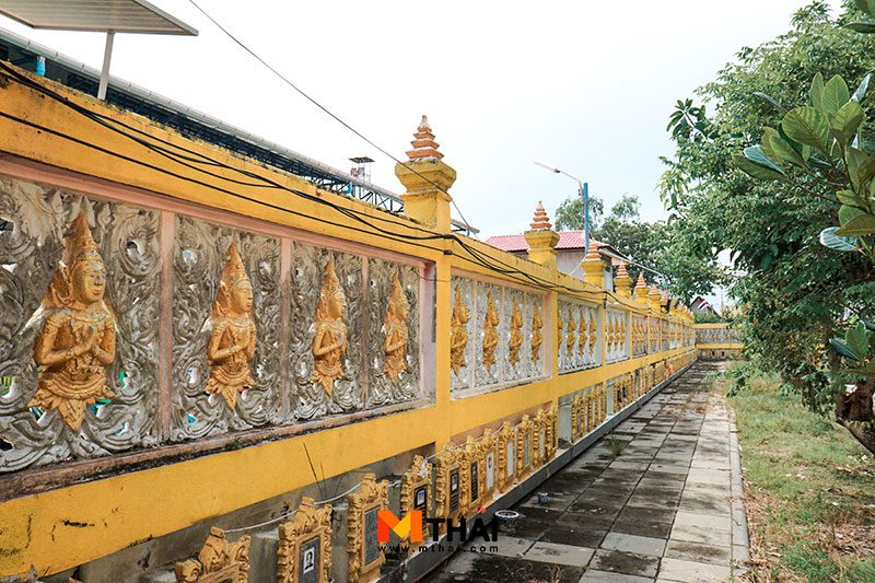 กำแพง