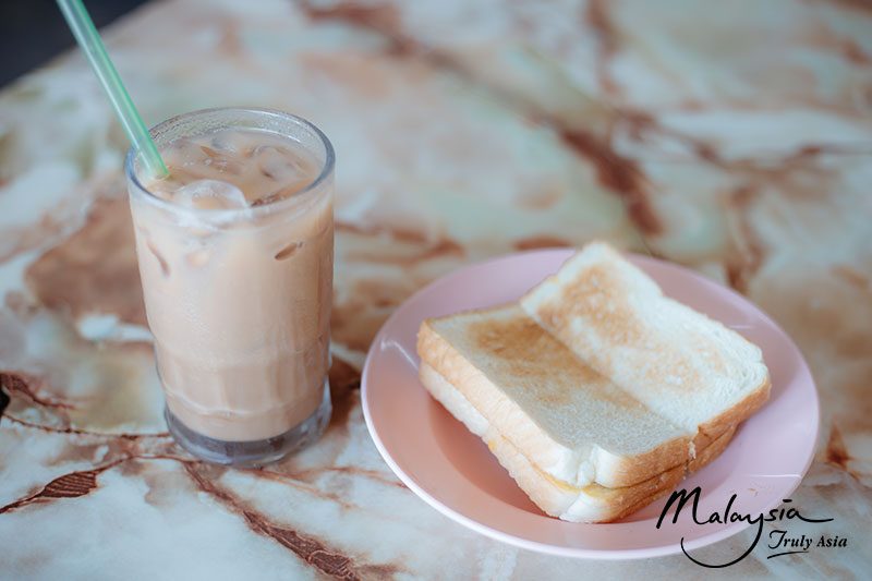 ขนมปังสังขยาปิ้ง