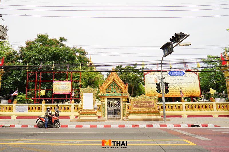 กำแพงวัด