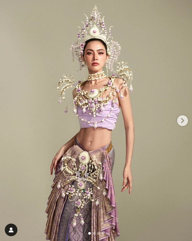 ใหม่ ดาวิกา